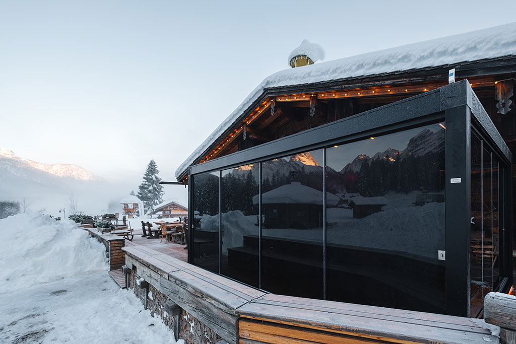 Pergola bioclimatica Brera dotata di sensore neve